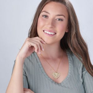 Collar familiar con piedras natales en baño de oro