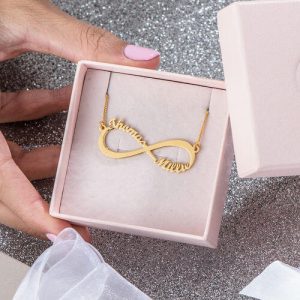 שרשרת שם אינפיניטי בציפוי זהב 14K