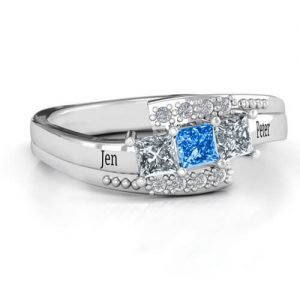 Triple princesa anillo de piedra con acentos