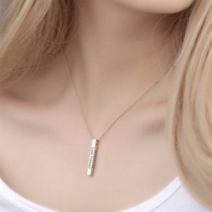 Collar con barra grabada en 3D en plata de ley
