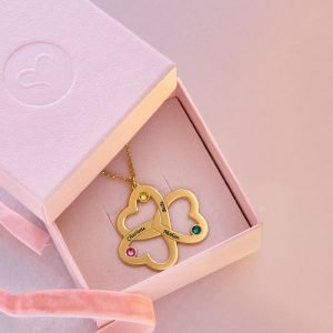 שרשרת לב משולש בהתאמה אישית עם ציפוי זהב