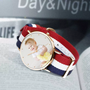 Reloj para mujer Rose Goldtone Photo Color correa de nylon